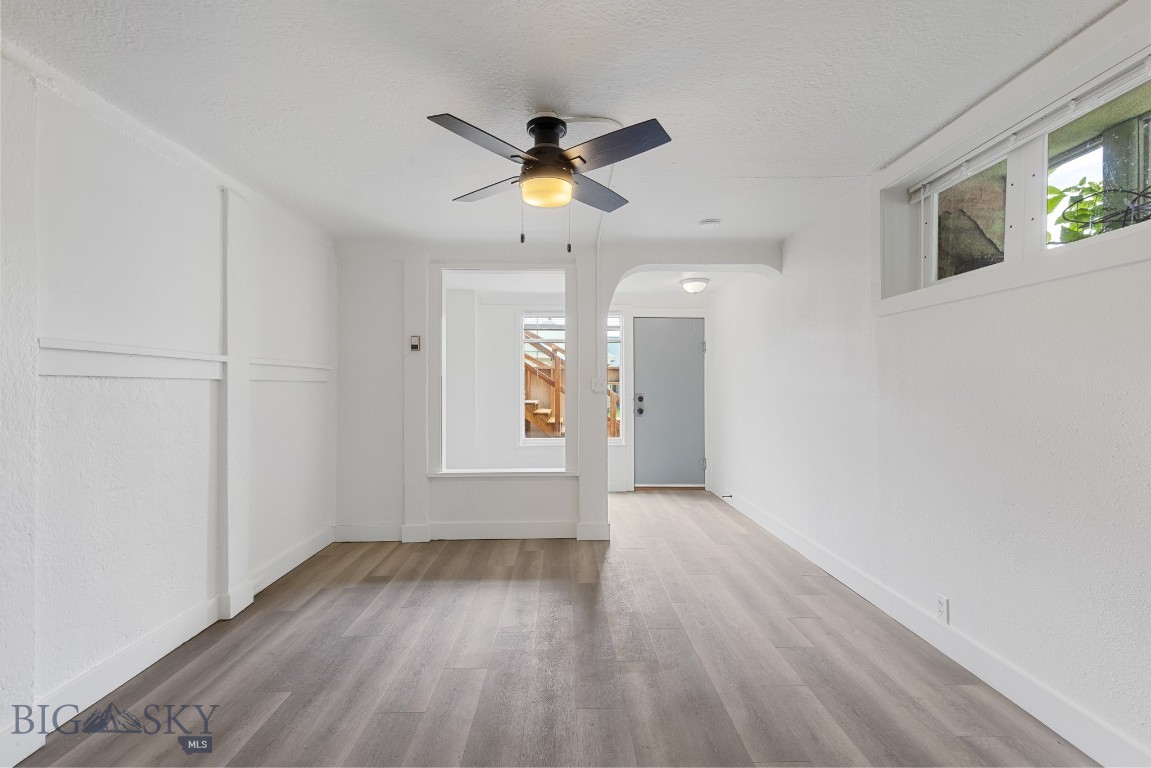 925 W Woolman Property Photo 4