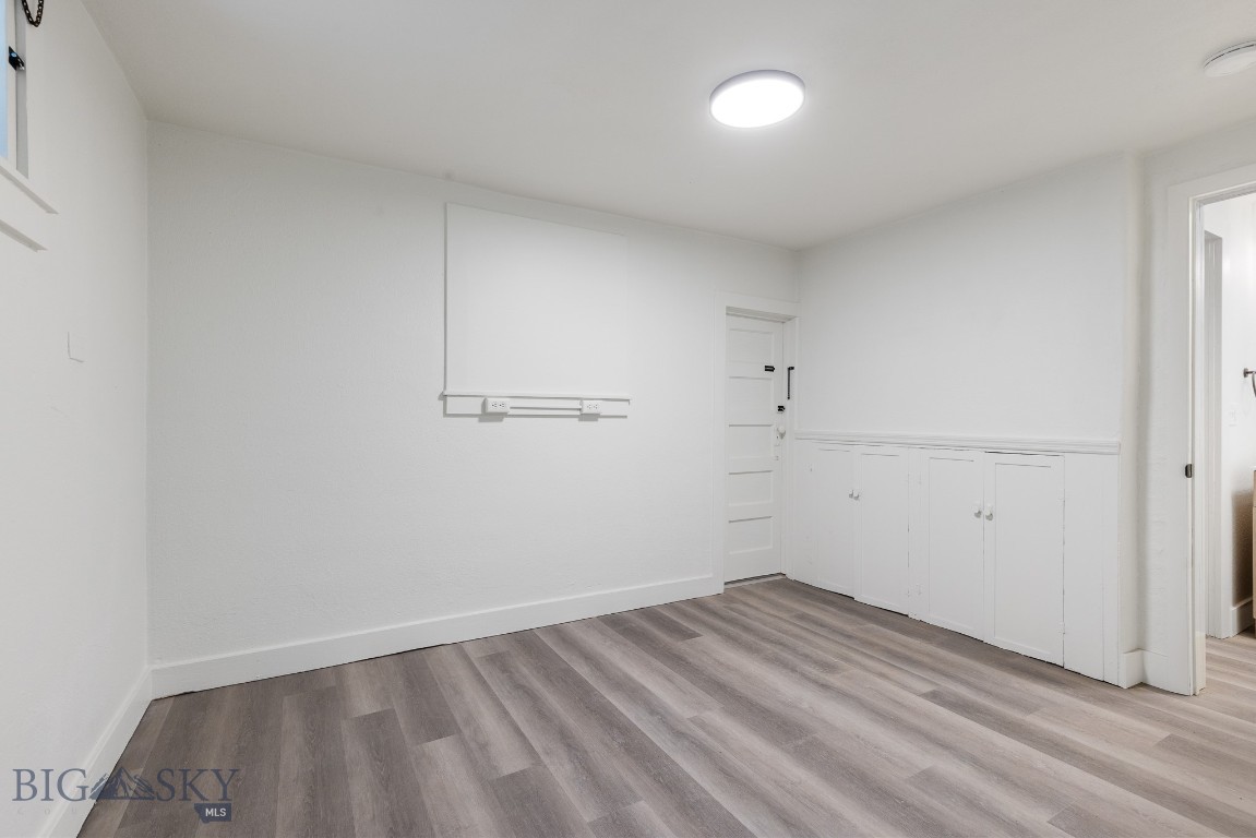 925 W Woolman Property Photo 14