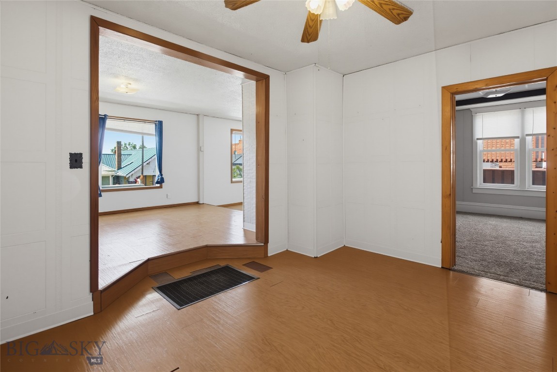 925 W Woolman Property Photo 20