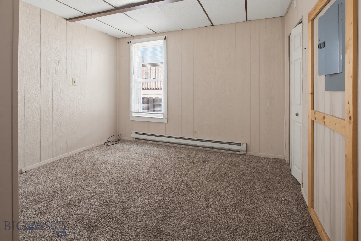 925 W Woolman Property Photo 26