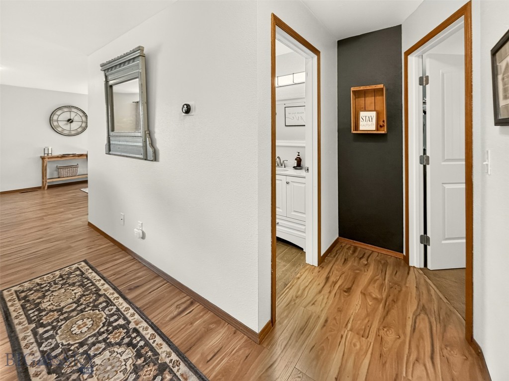 700 Mayfair Property Photo 14