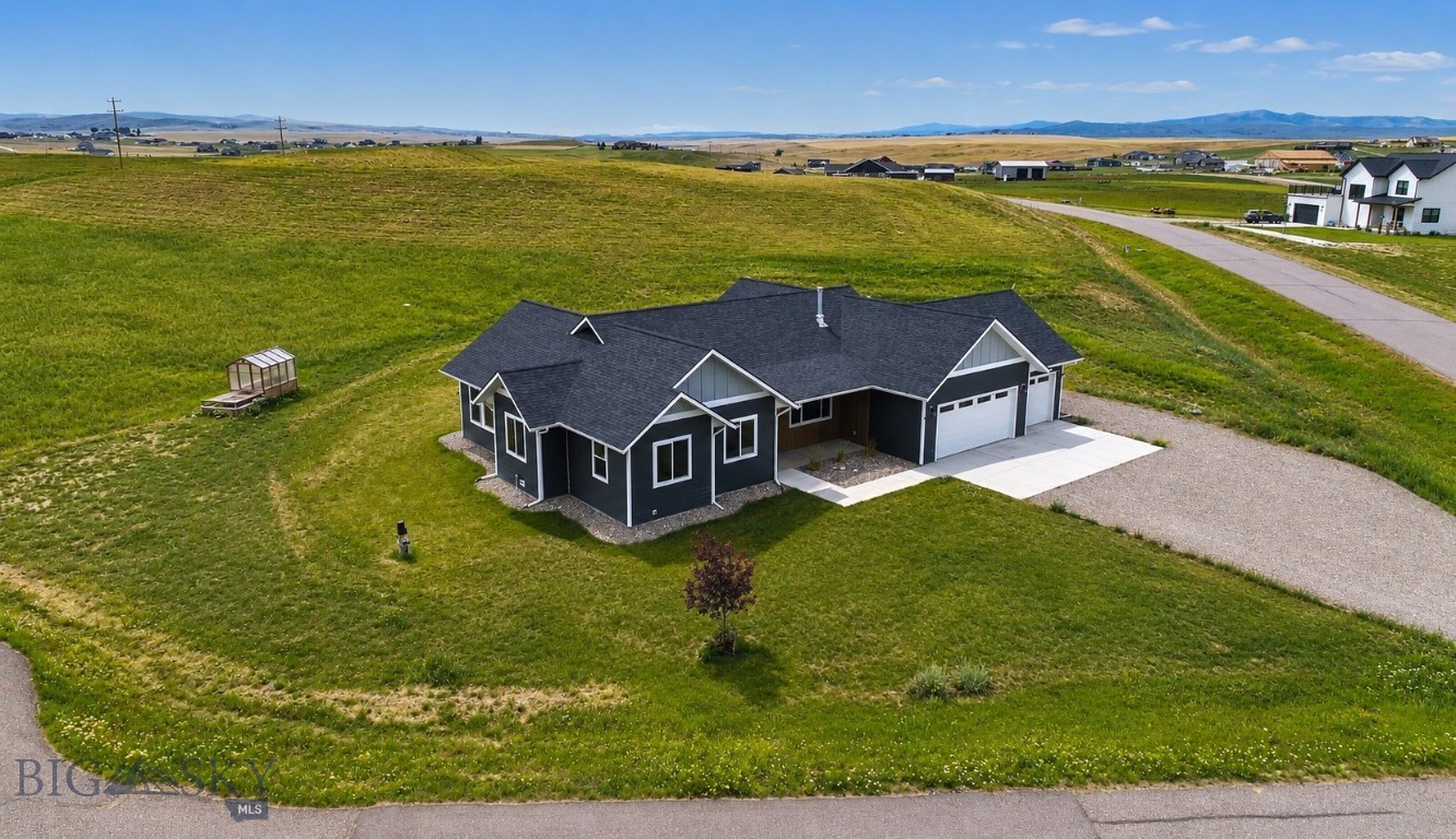2 Paddlefish Court Property Photo 1