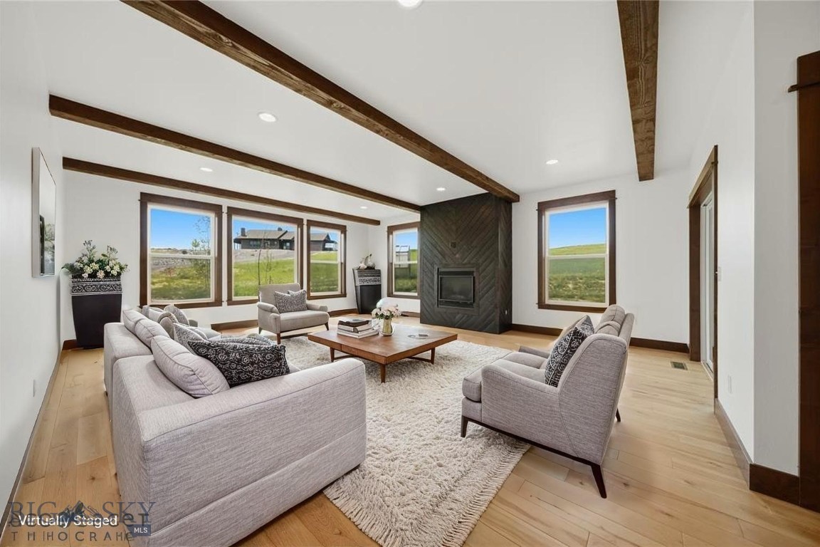 2 Paddlefish Court Property Photo 10