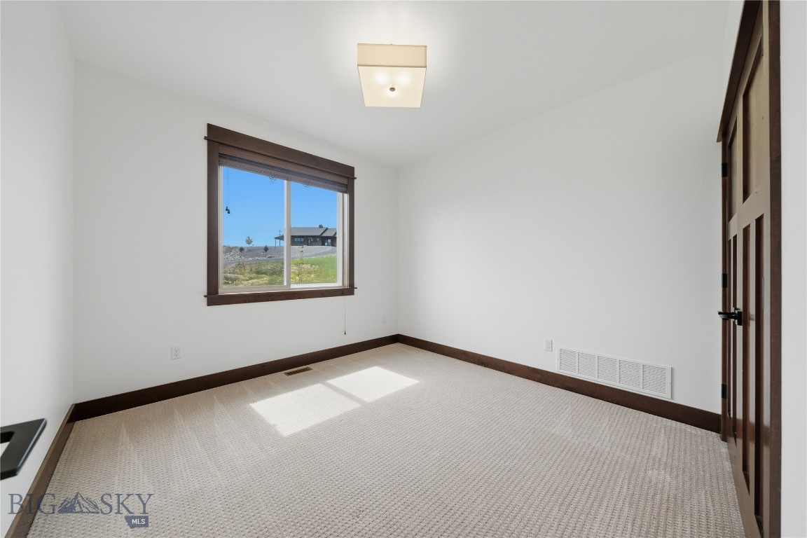 2 Paddlefish Court Property Photo 28