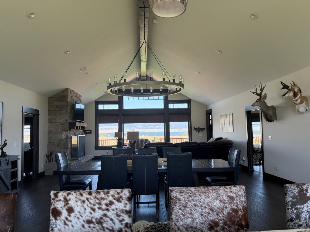 10 Mountainair Lane Property Photo 12