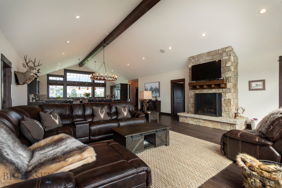 10 Mountainair Lane Property Photo 21