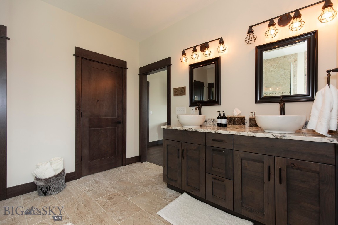 10 Mountainair Lane Property Photo 31