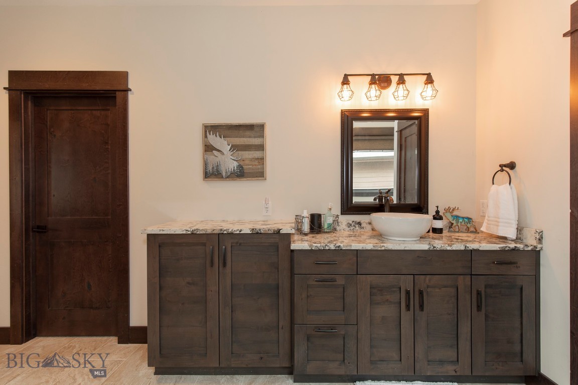 10 Mountainair Lane Property Photo 40