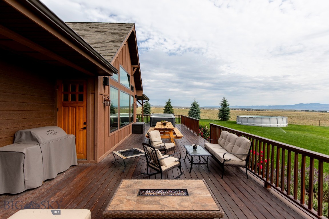 10 Mountainair Lane Property Photo 45