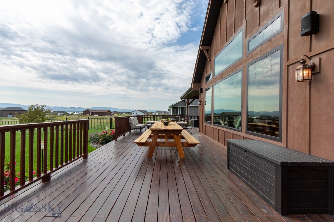 10 Mountainair Lane Property Photo 47
