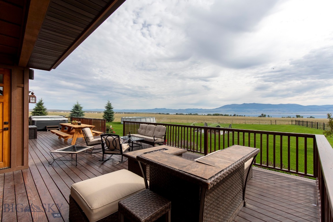 10 Mountainair Lane Property Photo 49