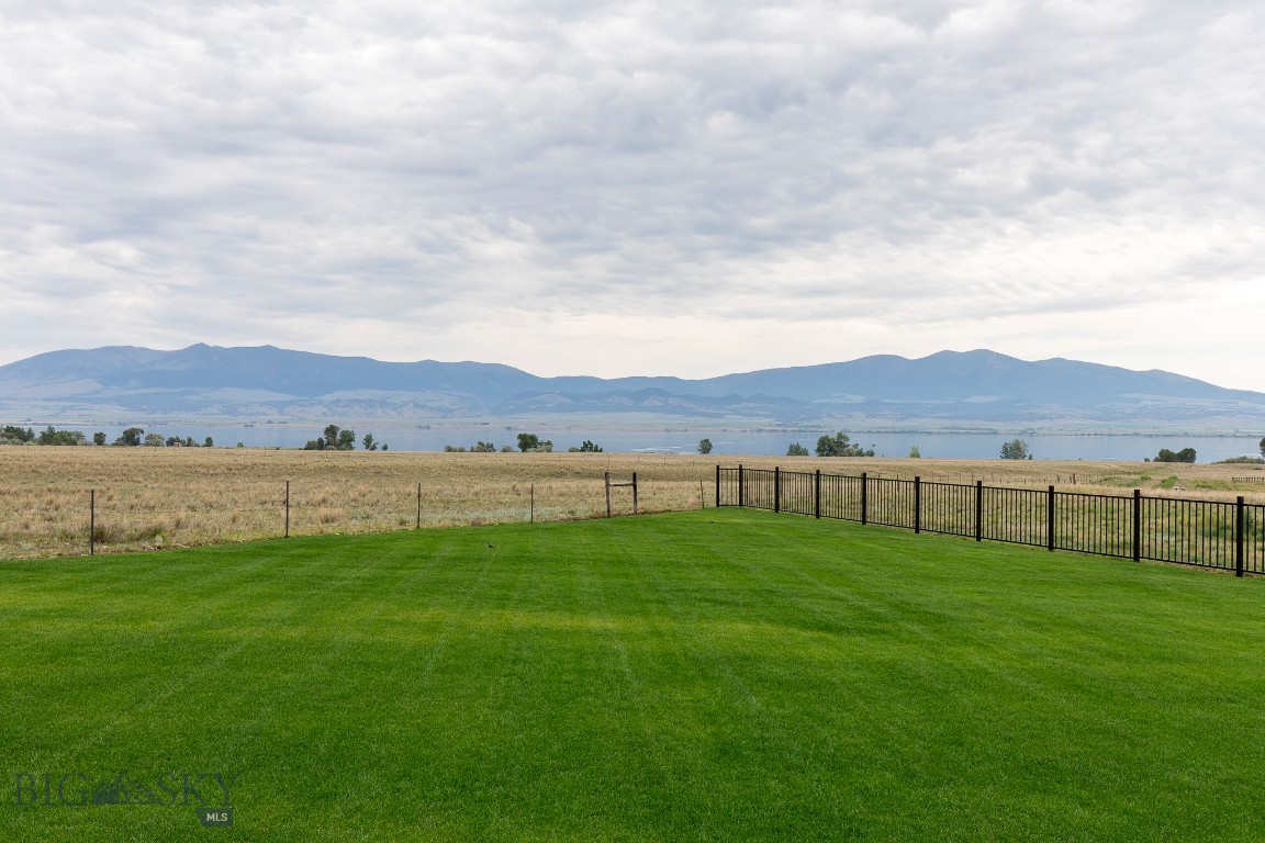 10 Mountainair Lane Property Photo 57