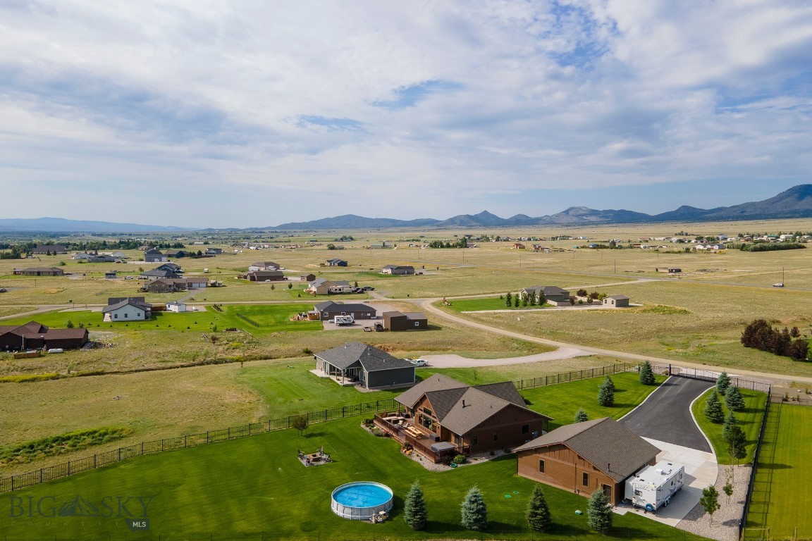 10 Mountainair Lane Property Photo 70