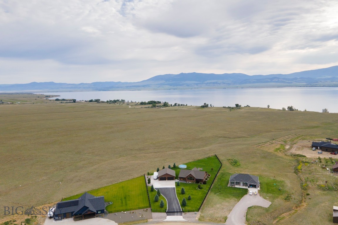 10 Mountainair Lane Property Photo 74