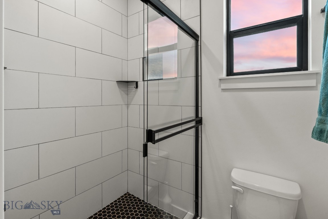 215 Timberline Creek Drive Property Photo 35