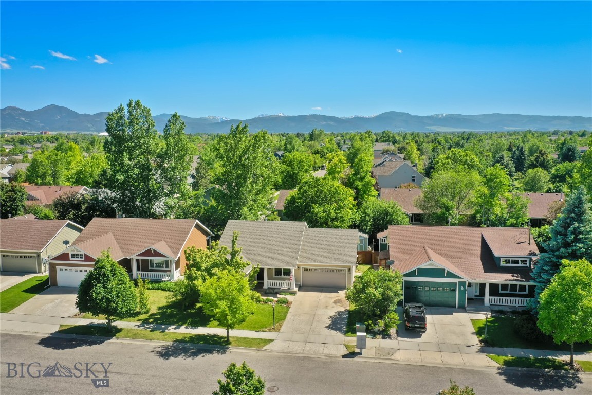 2720 Daisy Drive Property Photo 1