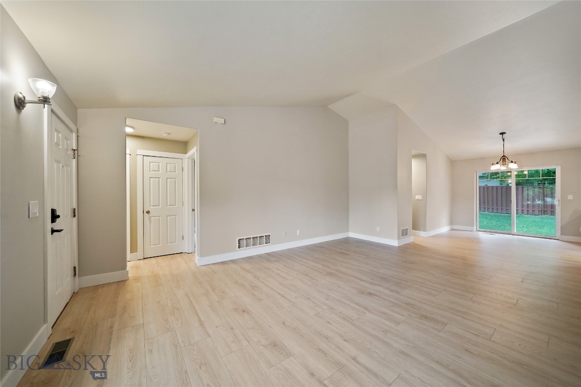 2720 Daisy Drive Property Photo 5