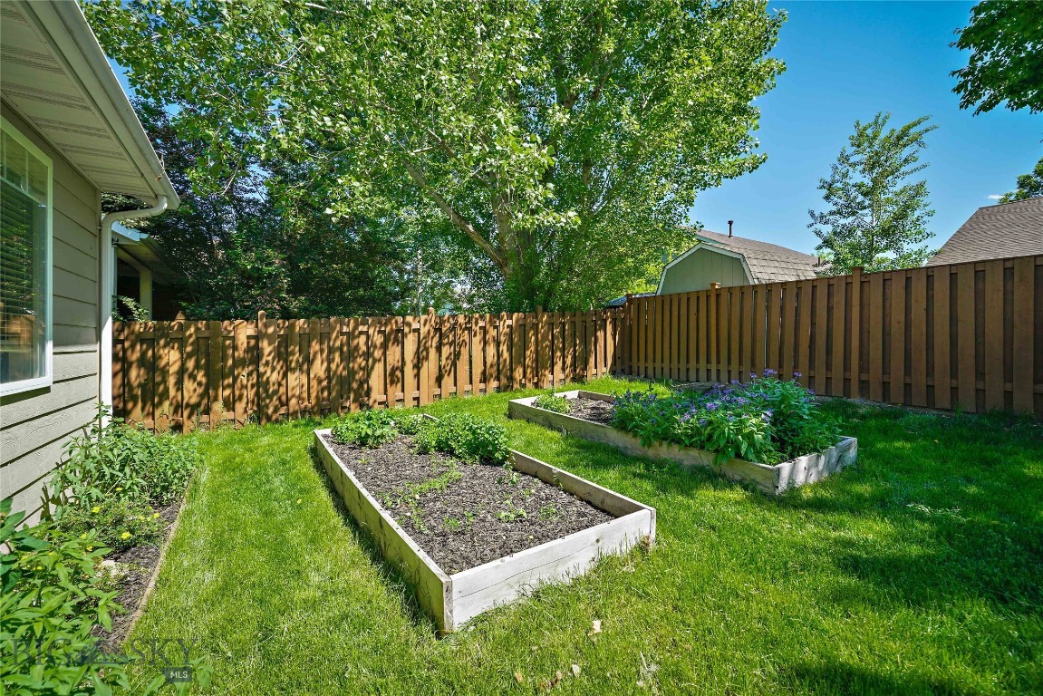 2720 Daisy Drive Property Photo 25