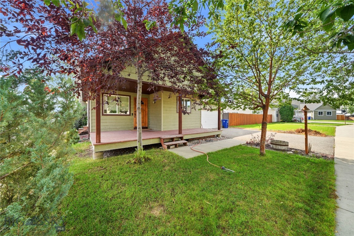 1283 N River Rock Drive Property Photo 1