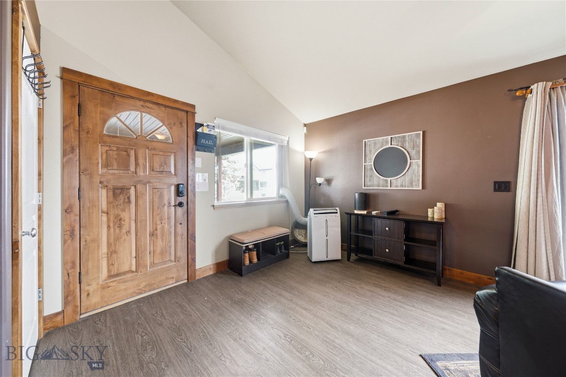 1283 N River Rock Drive Property Photo 3