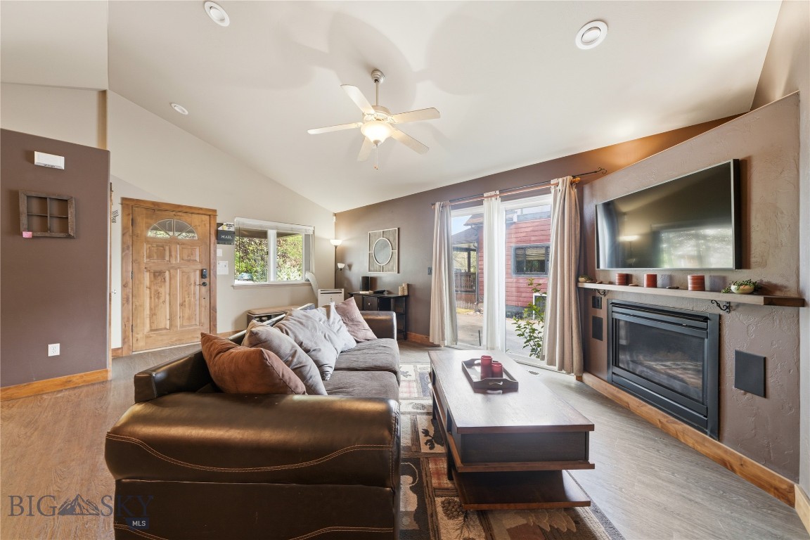 1283 N River Rock Drive Property Photo 24