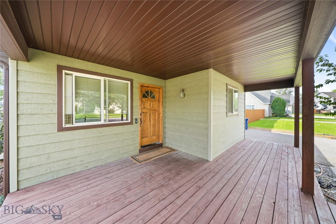 1283 N River Rock Drive Property Photo 34