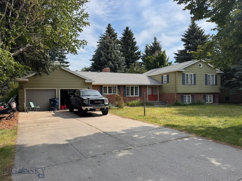 111 Circle Property Photo 1