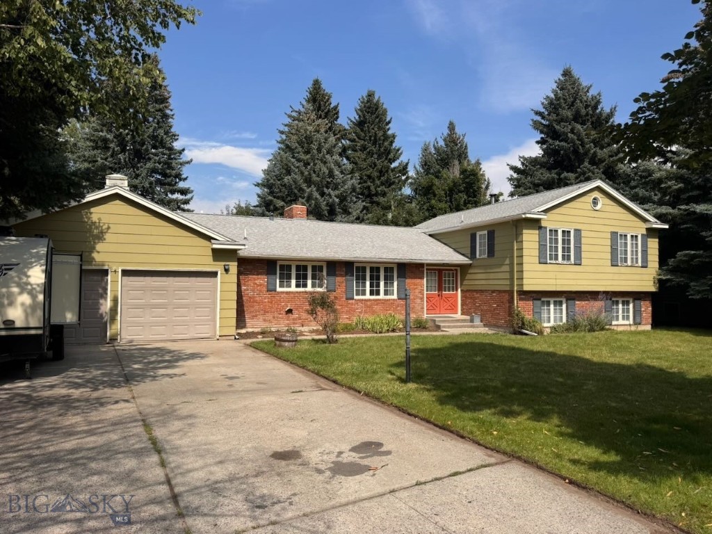 111 Circle Property Photo 1