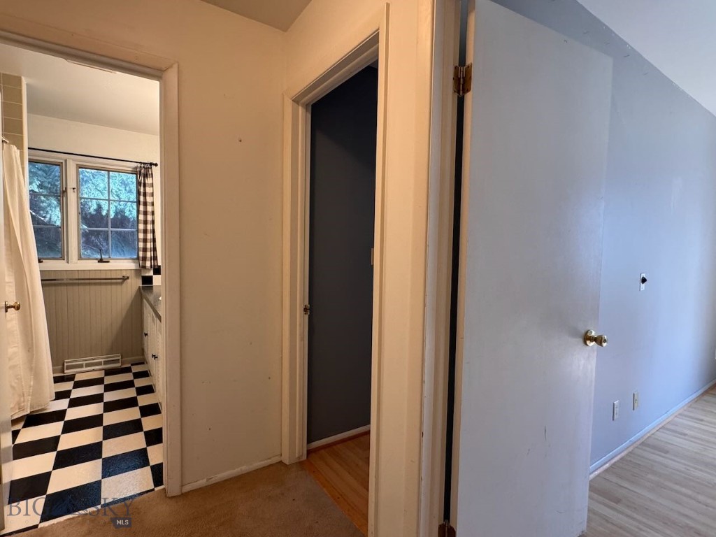 111 Circle Property Photo 20