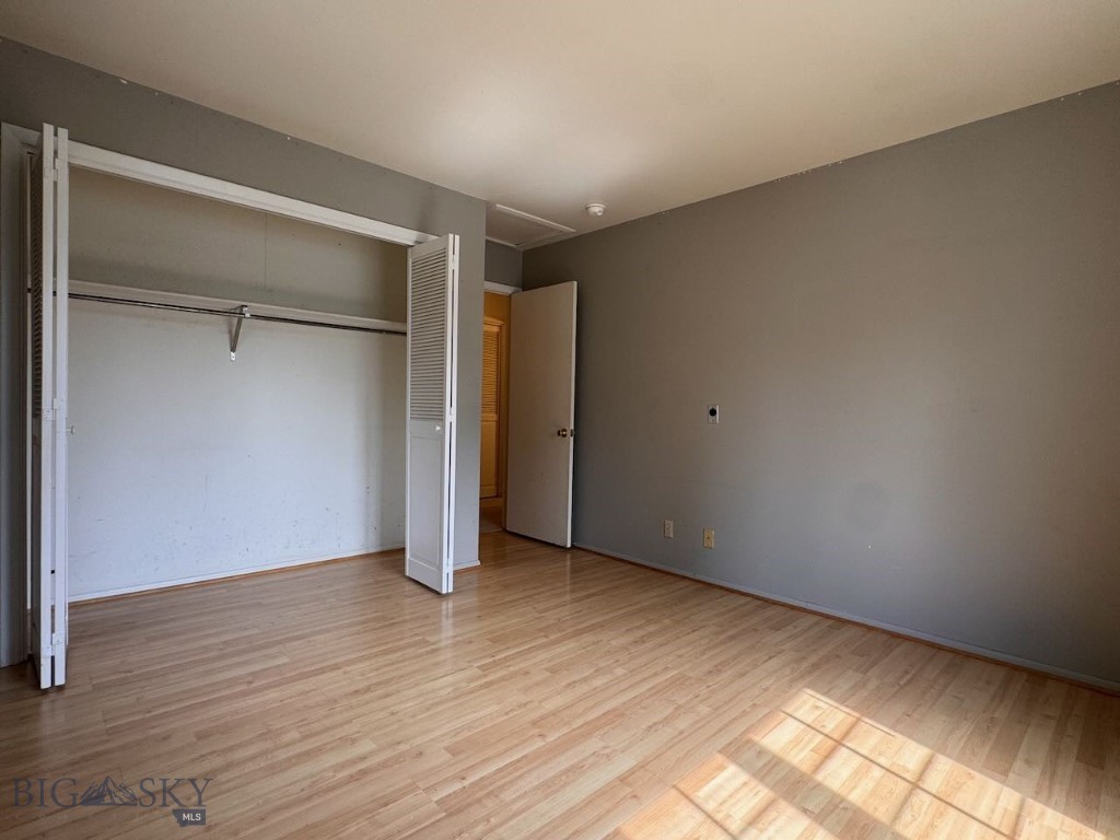 111 Circle Property Photo 22