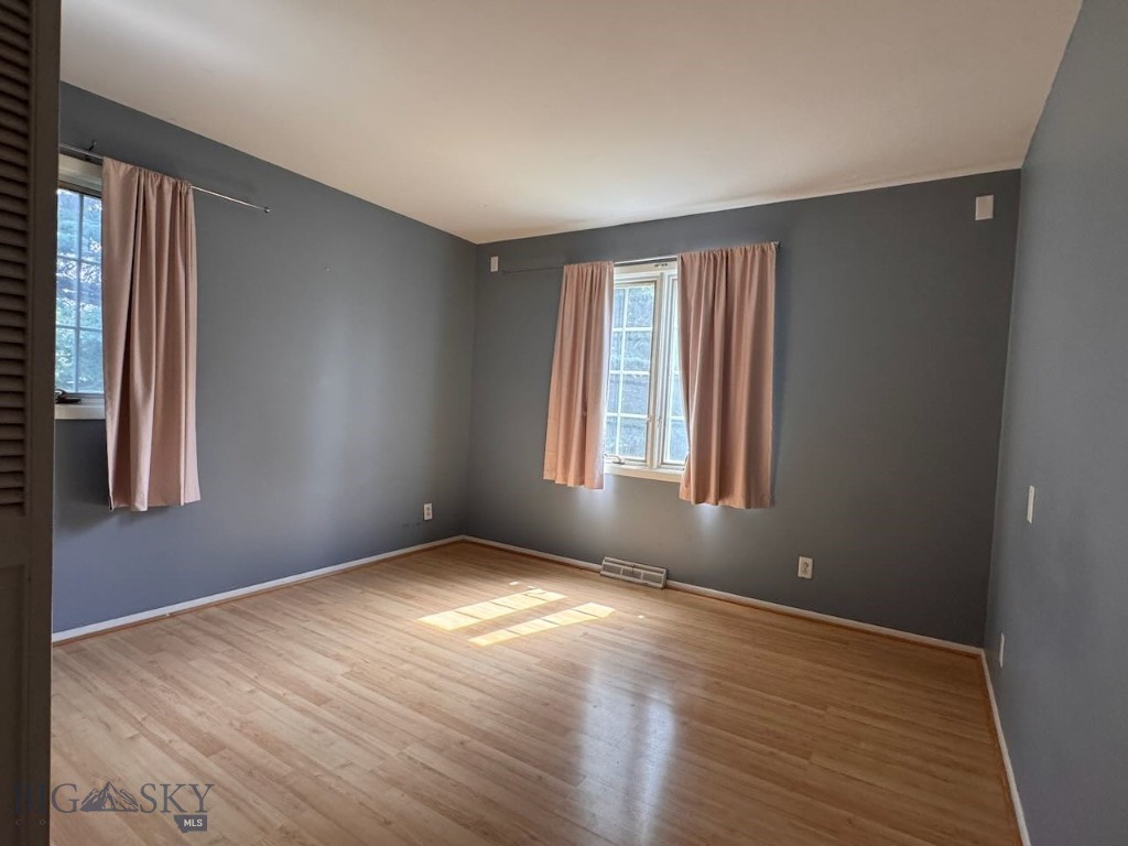 111 Circle Property Photo 23