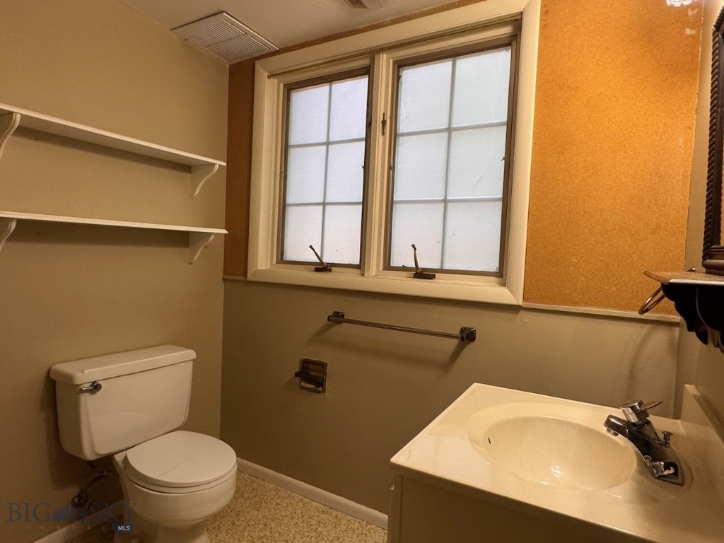 111 Circle Property Photo 30