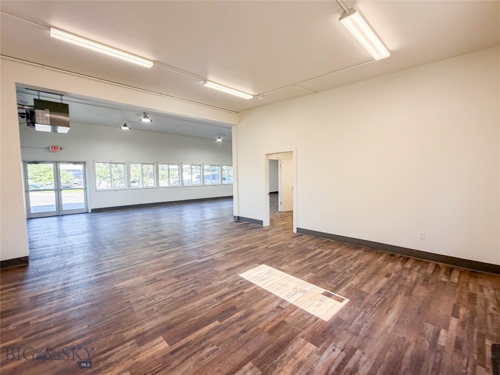 2104 Industrial Drive B Property Photo 4
