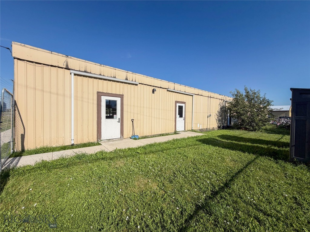 2104 Industrial Drive B Property Photo 10
