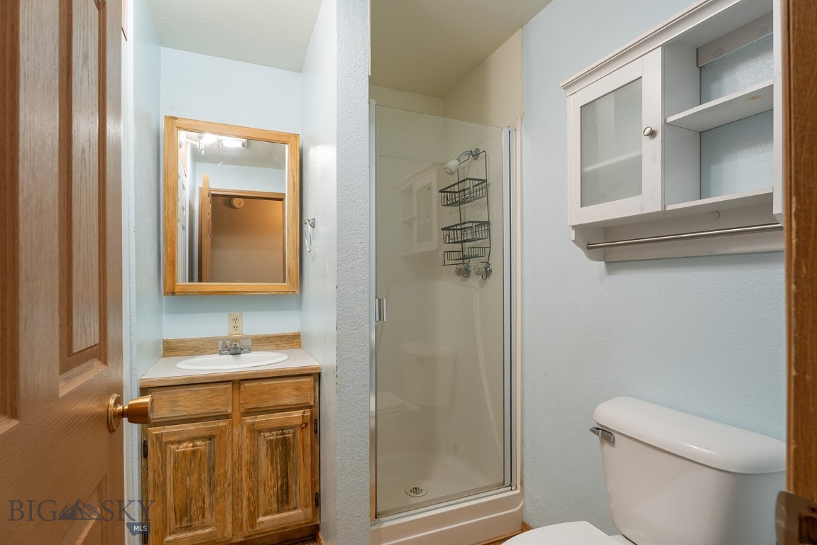 390 Holmes Avenue Property Photo 7