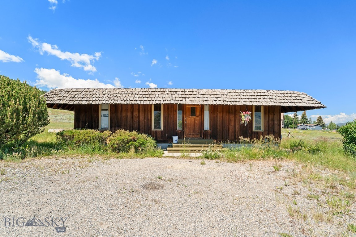 390 Holmes Avenue Property Photo 11