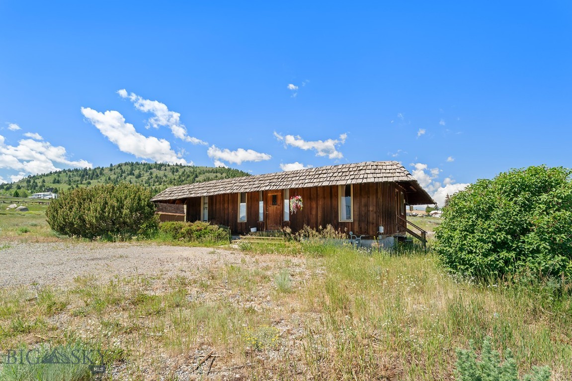 390 Holmes Avenue Property Photo 12