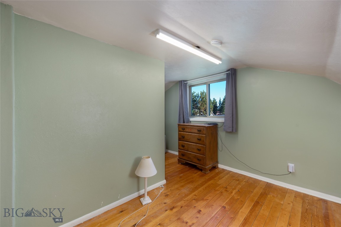 625 Firehole Property Photo 11
