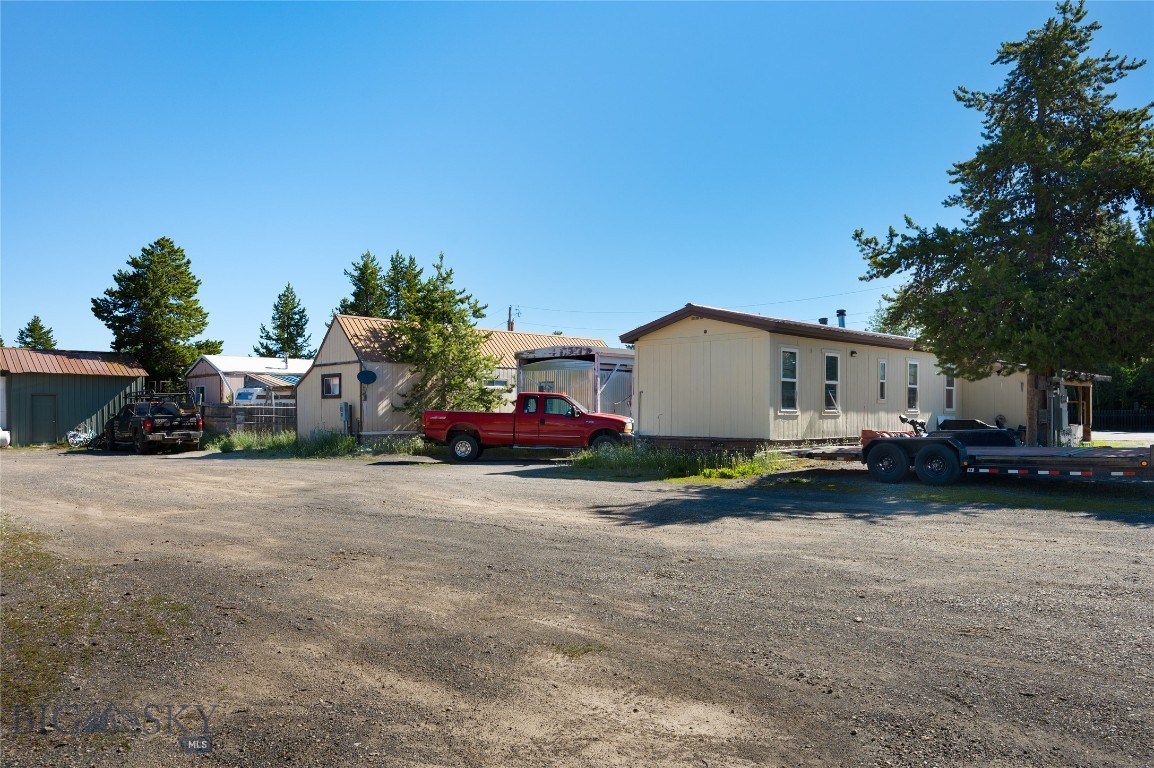 625 Firehole Property Photo 25