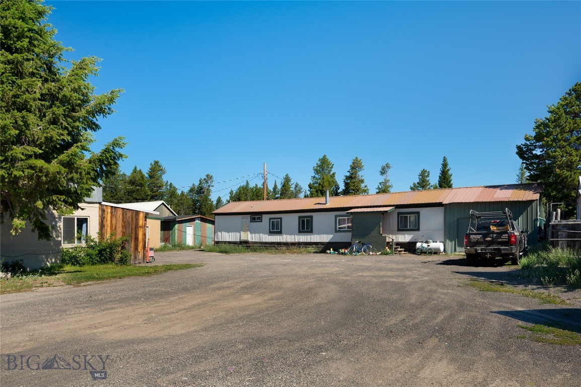 625 Firehole Property Photo 26