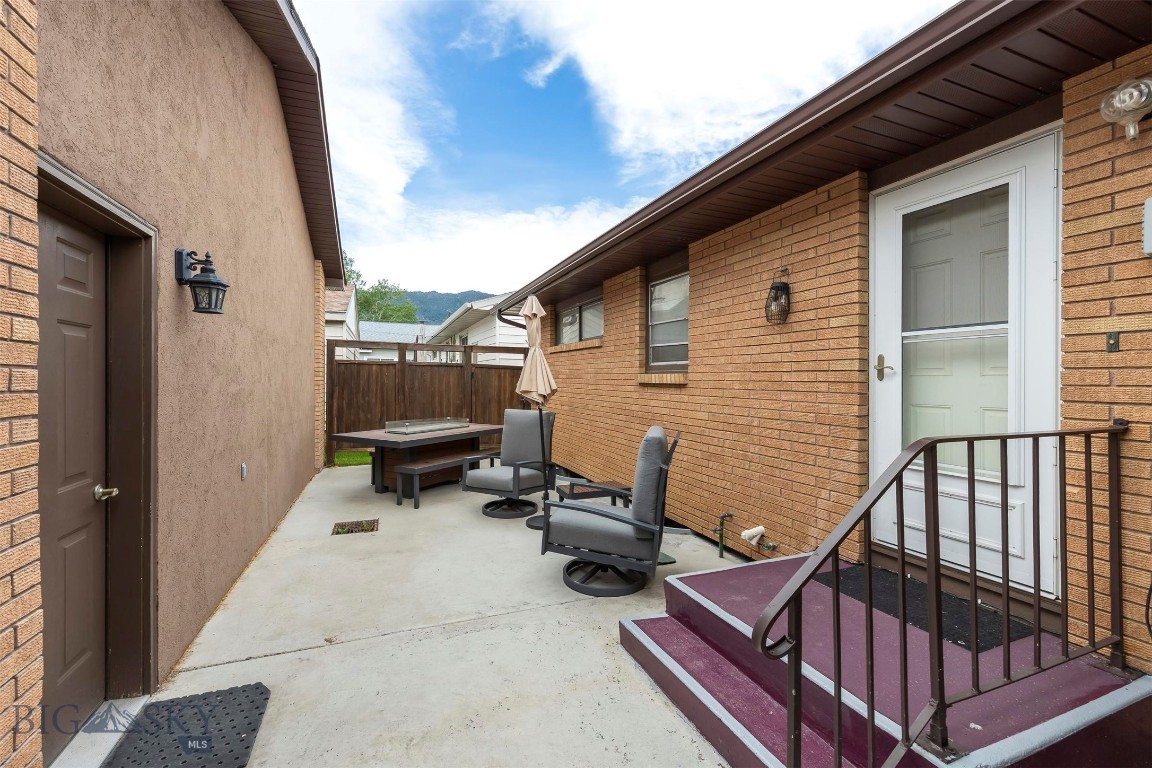 2915 St Ann St Property Photo 5