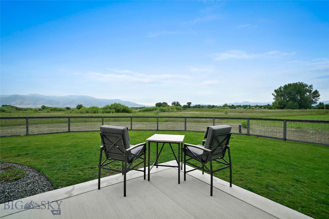 440 Riparian Way Property Photo 8