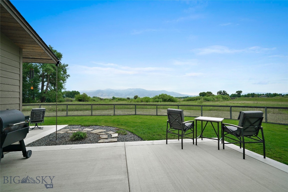 440 Riparian Way Property Photo 9