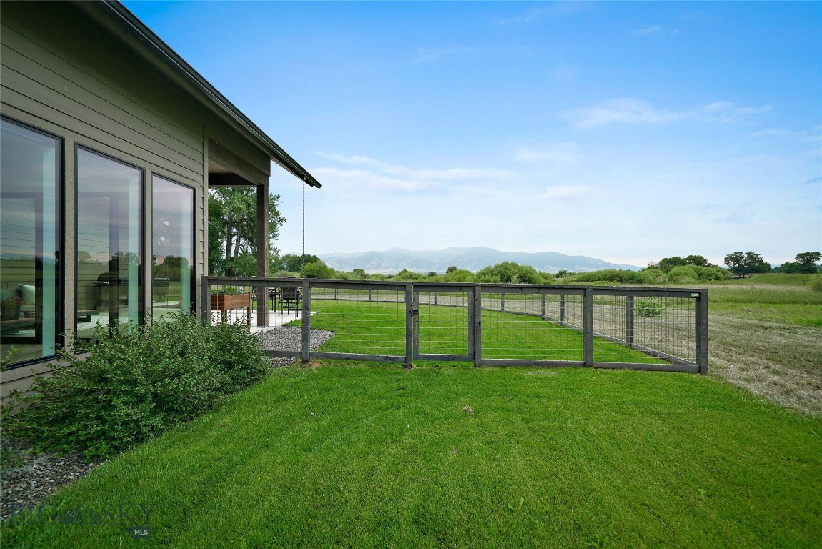 440 Riparian Way Property Photo 15