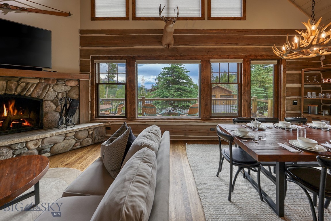 18 Manitou Property Photo 8
