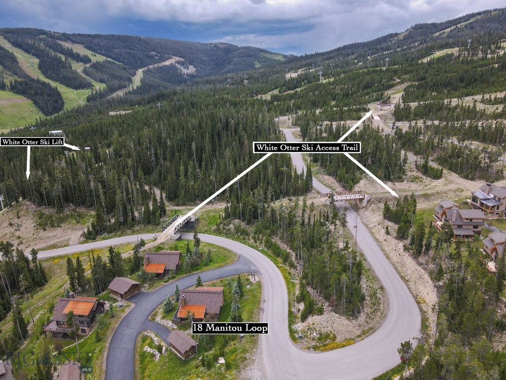 18 Manitou Property Photo 43