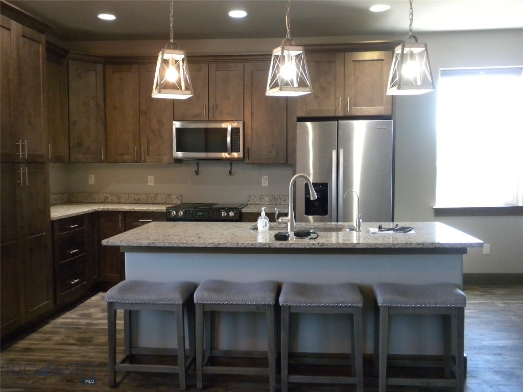 54 Western Larch Property Photo 4