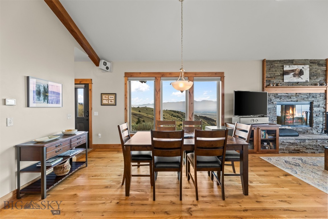 20 Libra Drive Property Photo 5