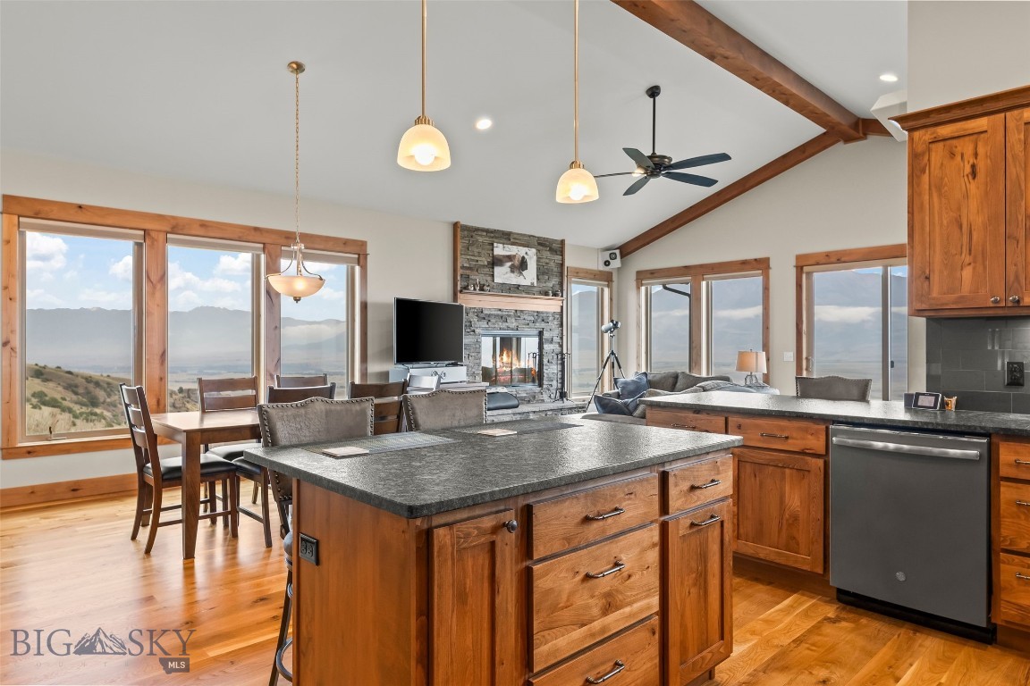 20 Libra Drive Property Photo 19