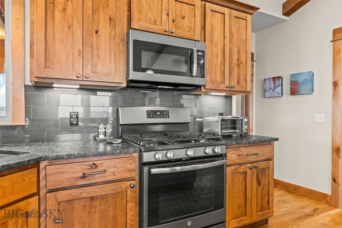 20 Libra Drive Property Photo 24